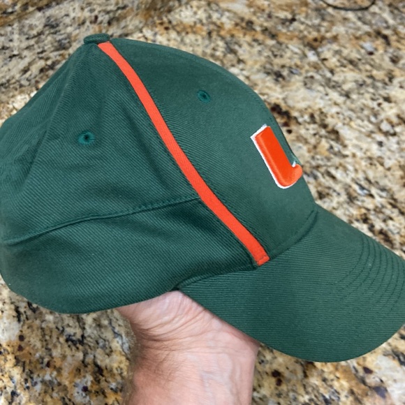 Miami Hurricanes hat - Picture 5 of 7